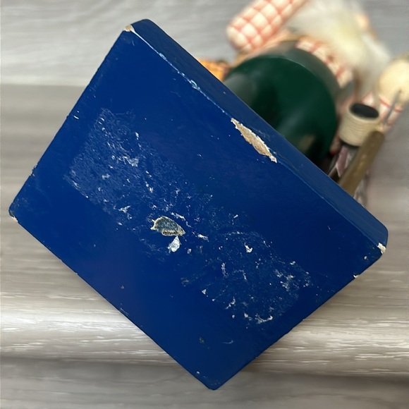 🖤Michael Wolfe 11.5” Christmas Nutcracker Fisherman - Picture 9 of 17